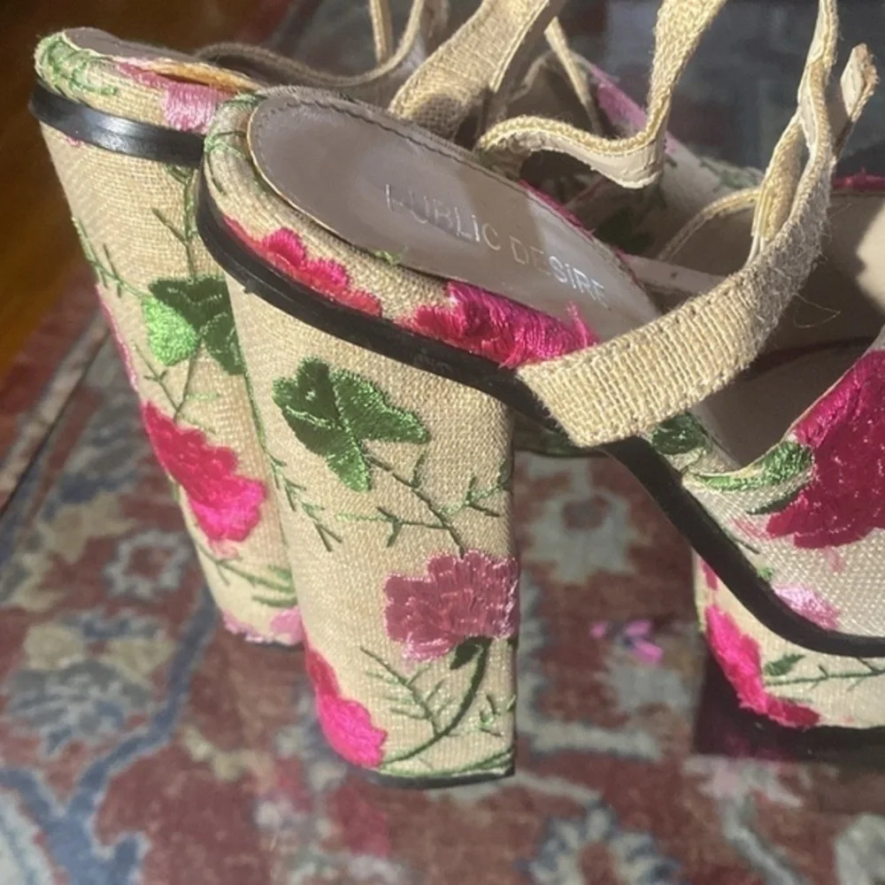 🌺🌸🌹💐Beautiful PUBLIC DESIRE , platforms